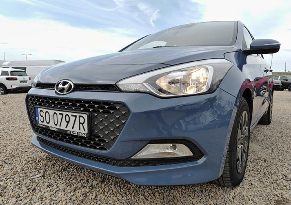 Hyundai i20 cena 43800 przebieg: 79467, rok produkcji 2017 z Lesko małe 379